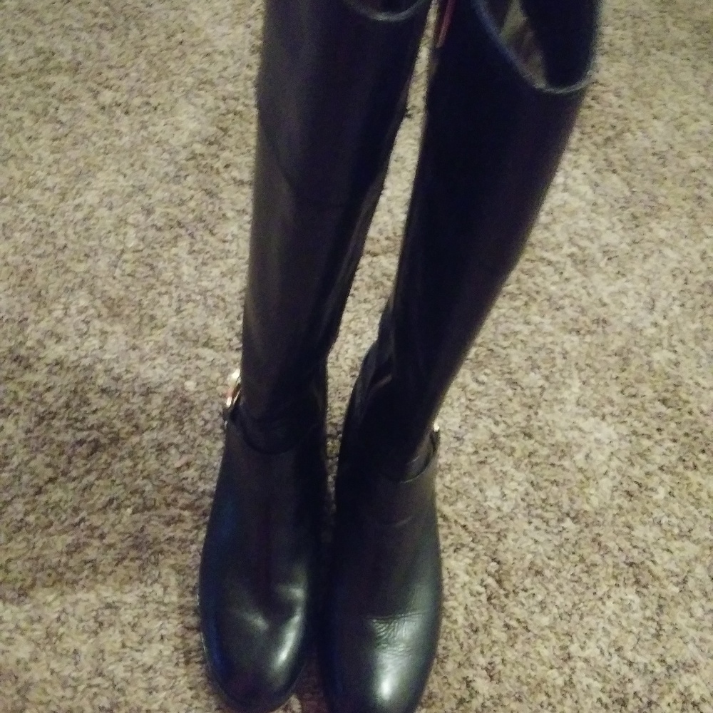 MK boots